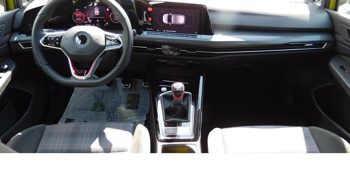 VW Golf 2.0 VIII GTI Performance 4 TRG TSI BMT Navi 29.100 km 24.690 &euro; Vordorf 38533