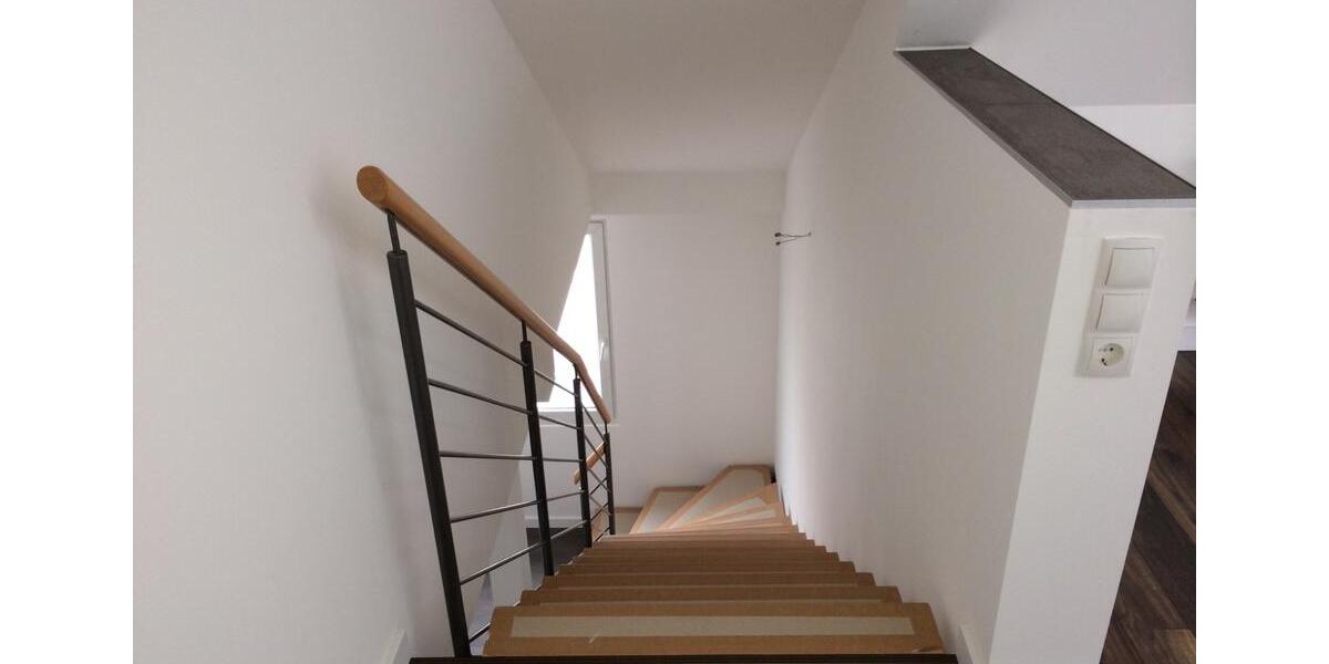 Dachgeschoßwohnung Braunschweig Lehndorf-Watenbüttel - 3 Zimmer, 87 m&sup2;, 198.000&euro; | Angebot:24846631