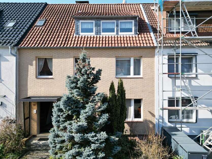 Haus zum Kaufen in Wolfsburg 225.000 € 162 m²