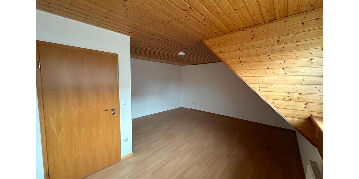 Doppelhaushälfte Rötgesbüttel - 4 Zimmer, 147 m&sup2;, 1.350&euro; | Angebot:26582093