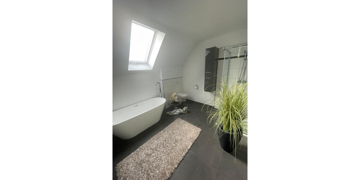 Doppelhaushälfte Lengede - 5 Zimmer, 155 m&sup2;, 1.750&euro; | Angebot:26641327