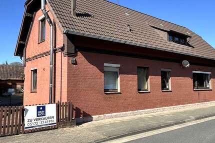 Haus zum Kaufen in Ilsede 130.000 € 142 m² 5 zimmer