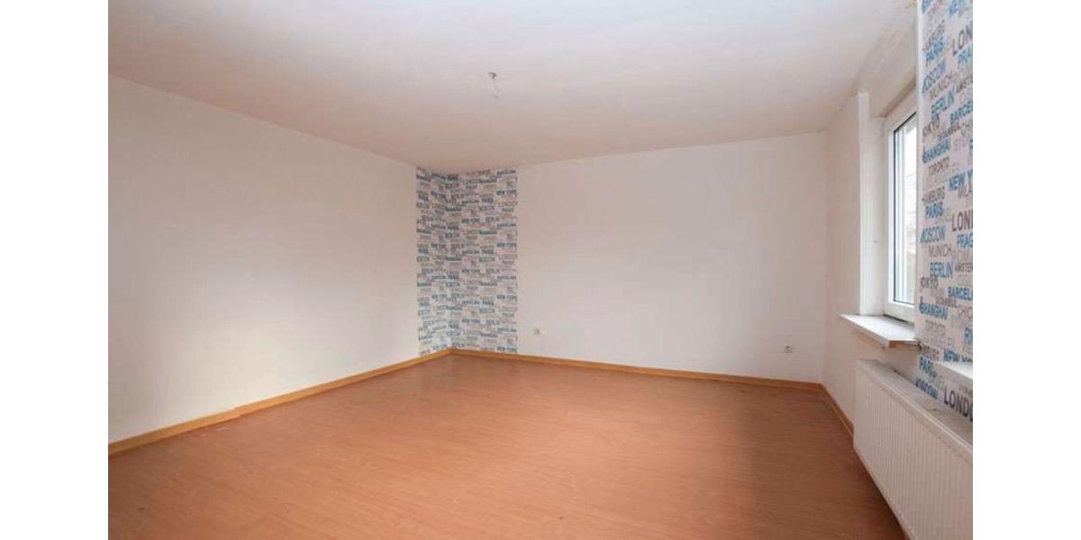 Mehrfamilienhaus, Wohnhaus Sickte - 8 Zimmer, 250 m&sup2;, 195.000&euro; | Angebot:24756366