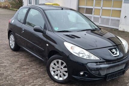 Peugeot 206 125.000 km 2.222 &euro; Braunschweig 38116
