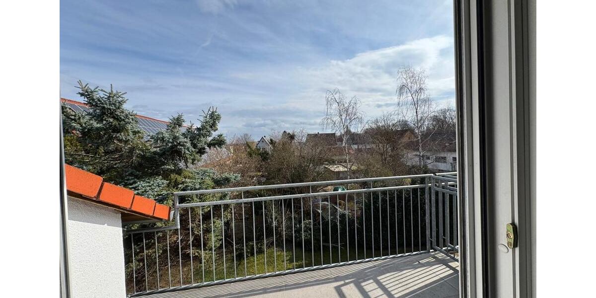 Etagenwohnung Braunschweig Broitzem - 3 Zimmer, 80 m&sup2;, 800&euro; | Angebot:26222895