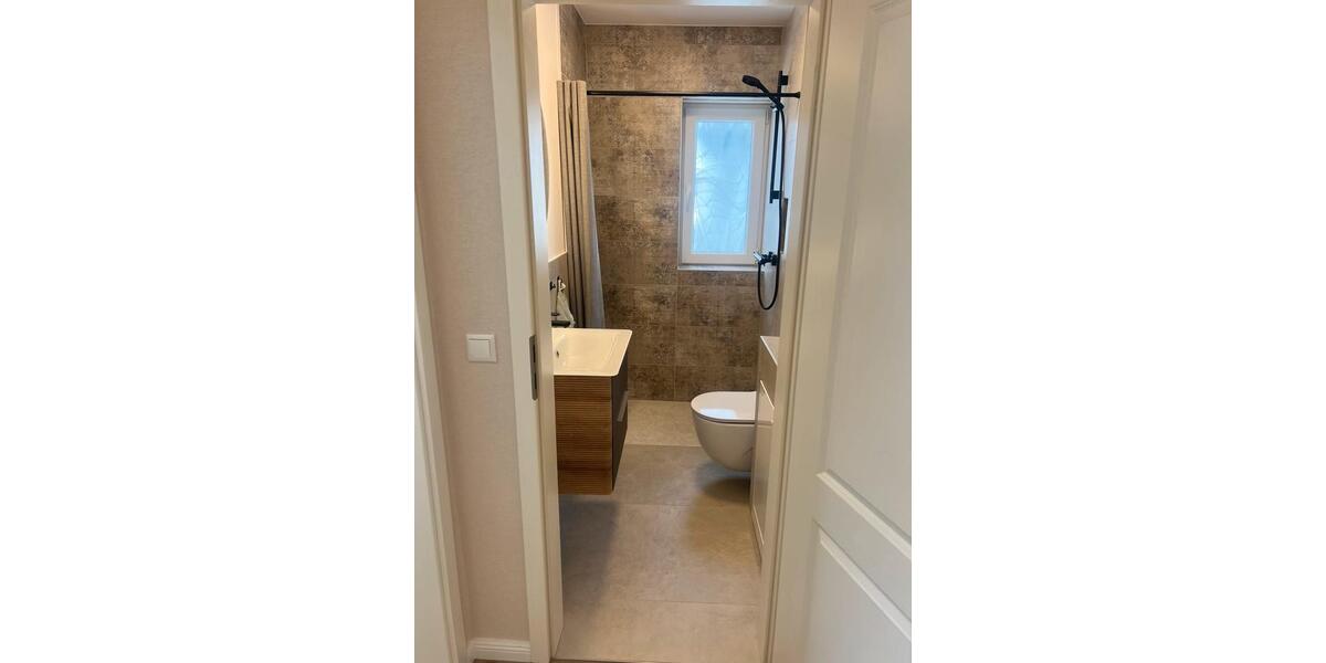 Etagenwohnung Braunschweig Lehndorf-Watenbüttel - 4 Zimmer, 150 m&sup2;, 2.700&euro; | Angebot:25948877