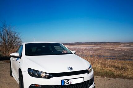 VW Scirocco 229.000 km 8.400 € Braunschweig 38126