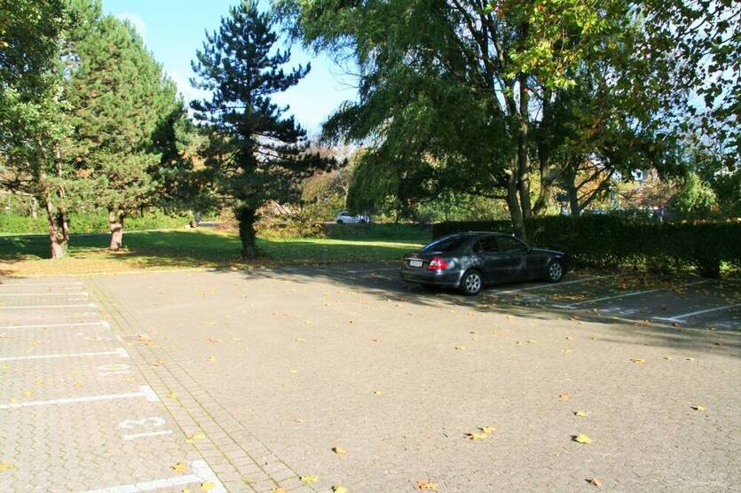 Neuer Preis ..... 2 Zimmer, Balkon plus Garage ... !!! 2 zimmer