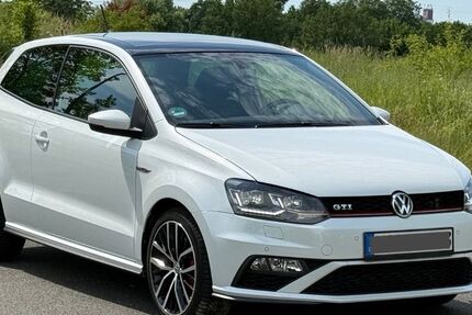 VW Polo 81.173 km 14.750 &euro; Wolfsburg 38442