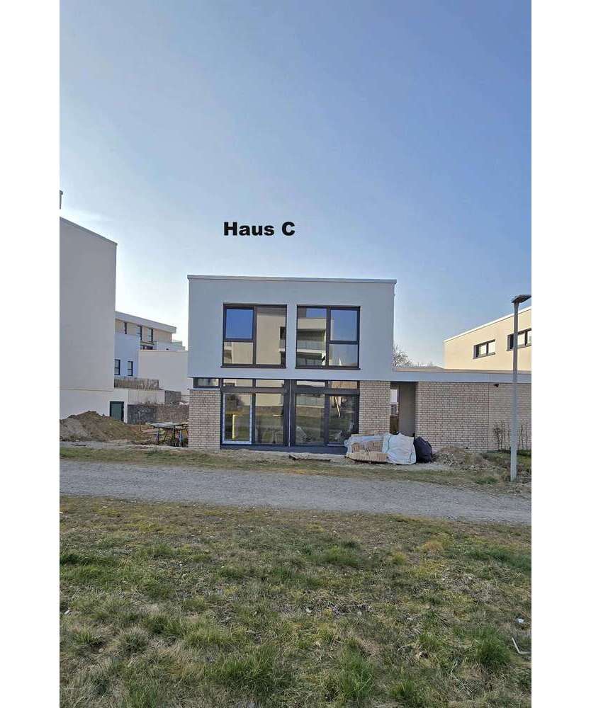 Haus zum Kaufen in Wolfsburg 725.000 € 170 m²