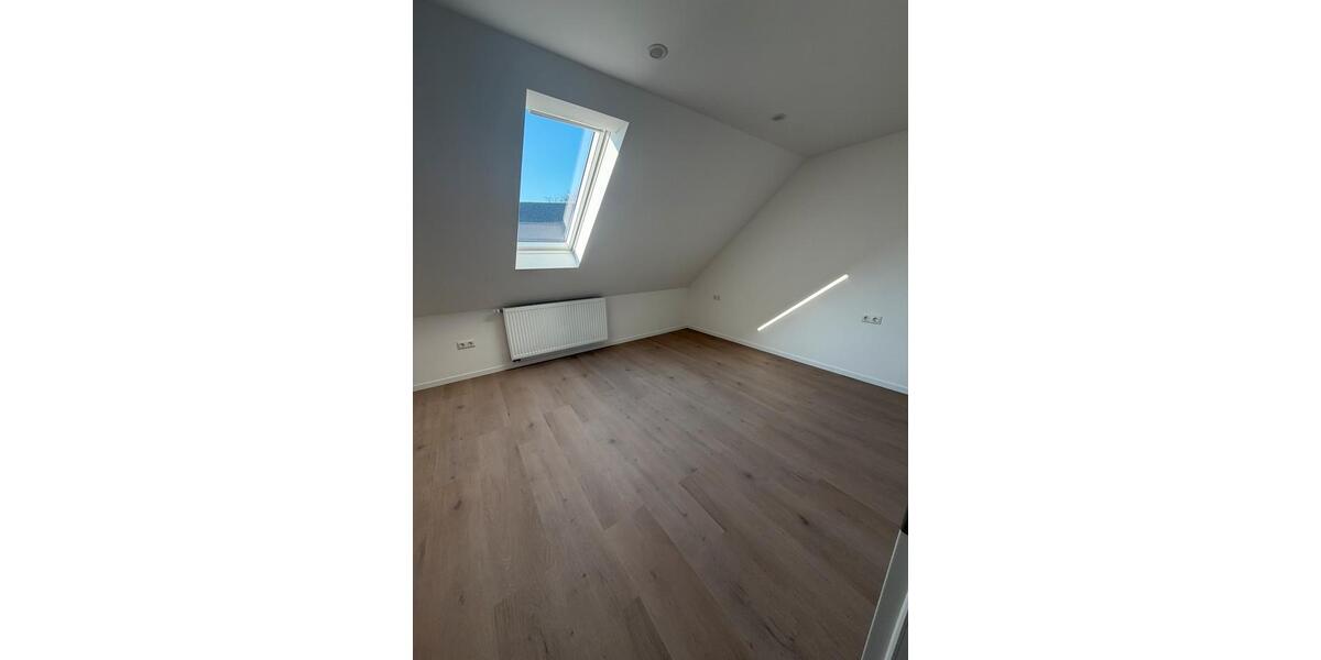 Dachgeschoßwohnung Peine Peine Kernstadt - 3 Zimmer, 80 m&sup2;, 850&euro; | Angebot:25842958