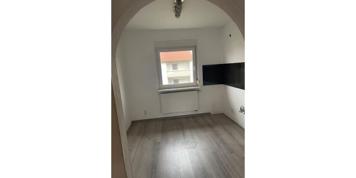 Etagenwohnung Lengede - 6 Zimmer, 120 m&sup2;, 1.440&euro; | Angebot:25887202