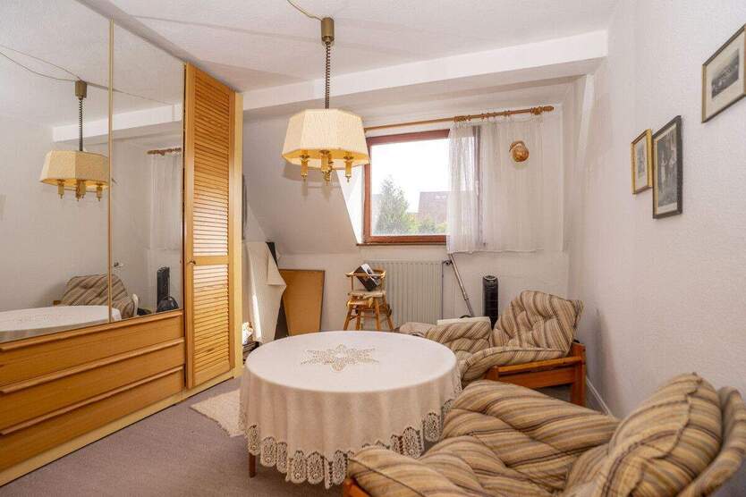 Doppelhaushälfte mit Potenzial in der beliebten Südstadt 4 zimmer