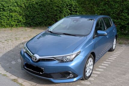 Toyota Auris 121.875 km 10.800 &euro; Salzgitter 38229