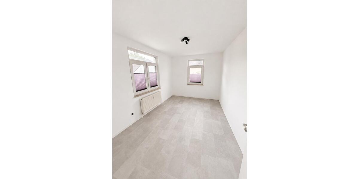 Terrassenwohnung Schwülper - 8 Zimmer, 192 m&sup2;, 1.550&euro; | Angebot:26537957