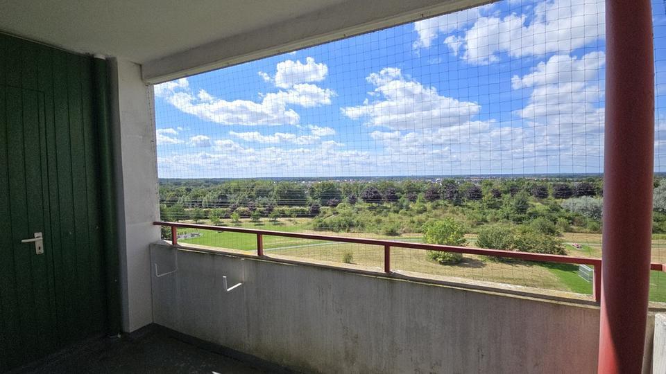 Helle und freundliche Wohnung mit praktischem Abstellraum und Loggia zimmer