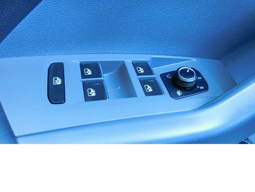 VW T-Cross 1.0 Life Active BMT TSI Radio Klima 14.800 km 16.990 € Vordorf 38533