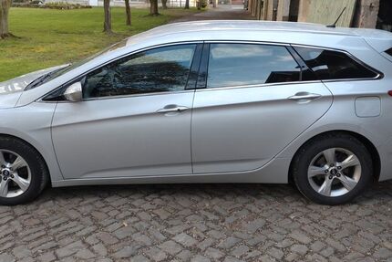 Hyundai i40 117.000 km 9.100 &euro; Dahlum 38170