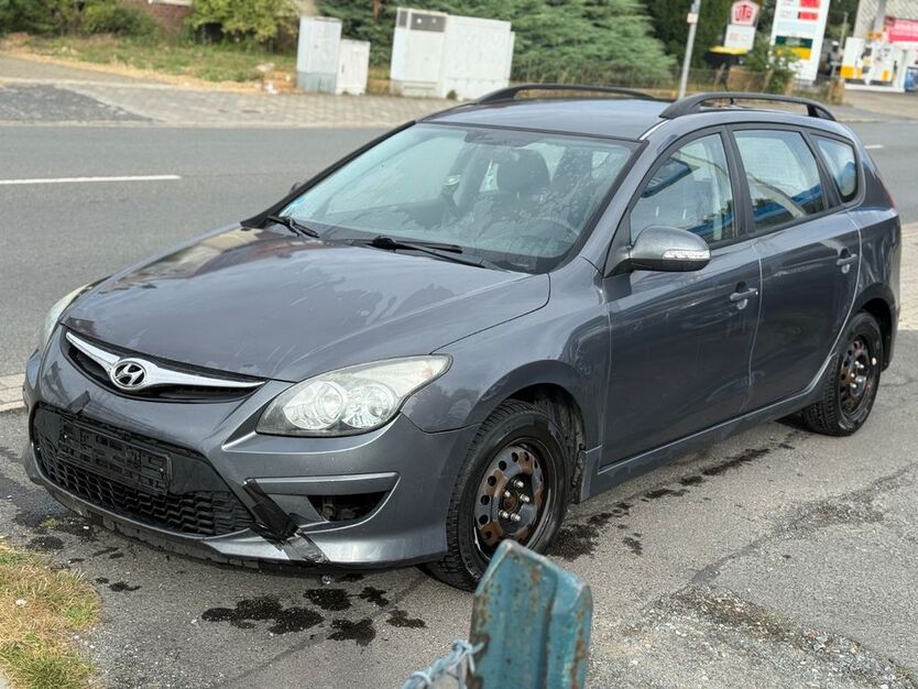 Hyundai i30 186.500 km 2.490 € Salzgitter 38229