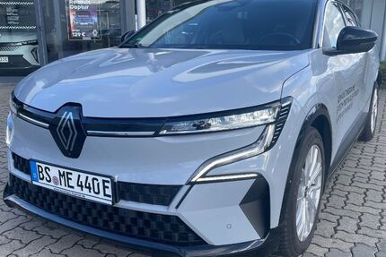 Renault Megane 10.563 km 33.990 &euro; Braunschweig 38124