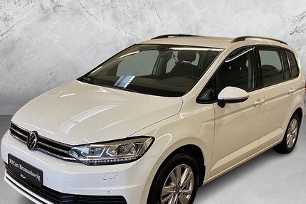VW Touran 143.110 km 18.900 &euro; Braunschweig 38122