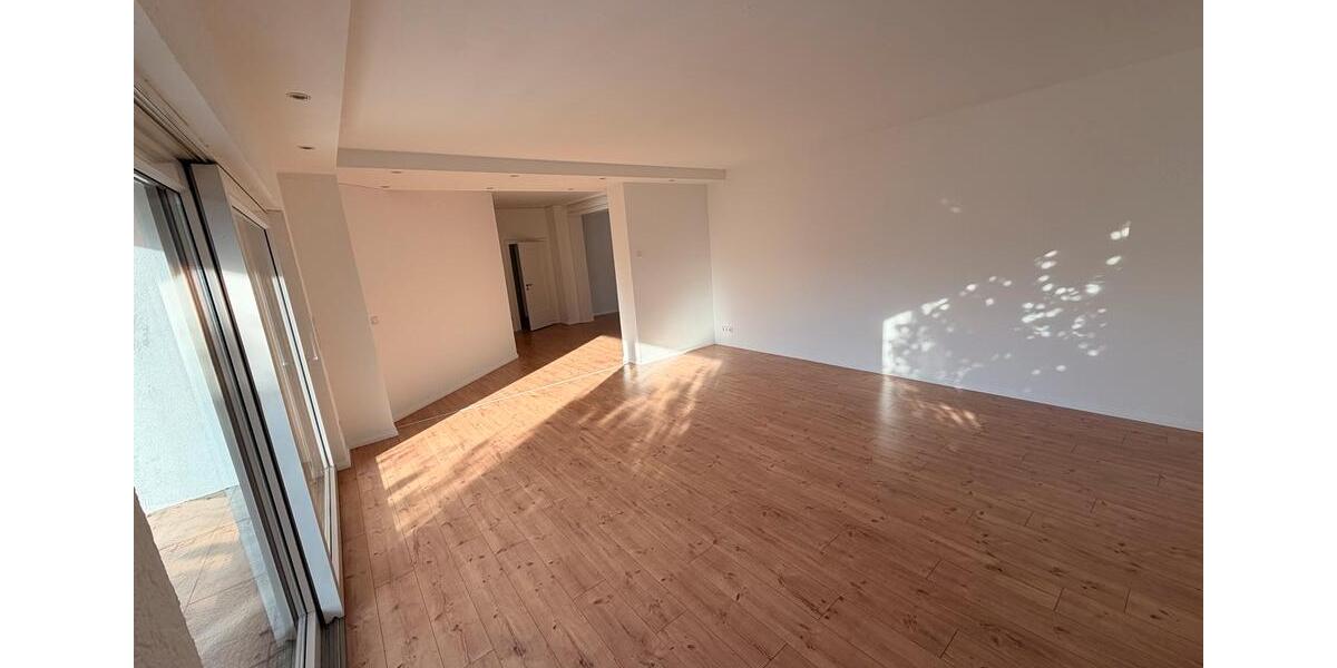 Erdgeschoßwohnung Peine Südstadt - 4.5 Zimmer, 155 m&sup2;, 1.755&euro; | Angebot:25309992