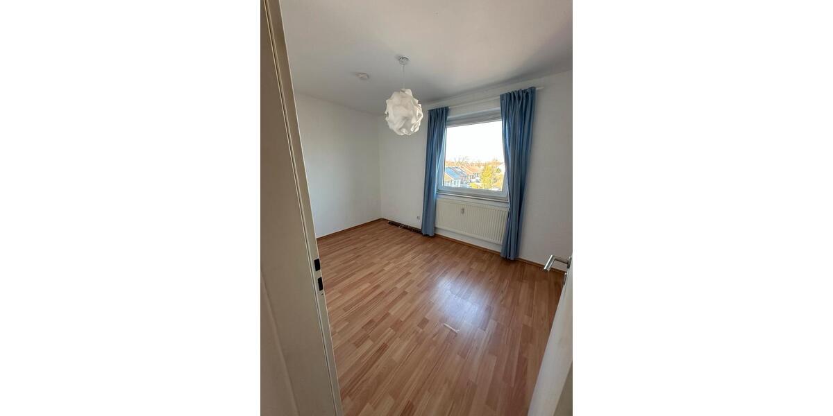Etagenwohnung Wolfenbüttel - 3 Zimmer, 84 m&sup2;, 750&euro; | Angebot:25994087
