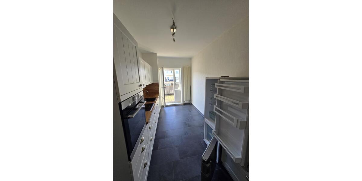 Etagenwohnung Braunschweig Wabe-Schunter-Beberbach - 3 Zimmer, 80 m&sup2;, 990&euro; | Angebot:25588638