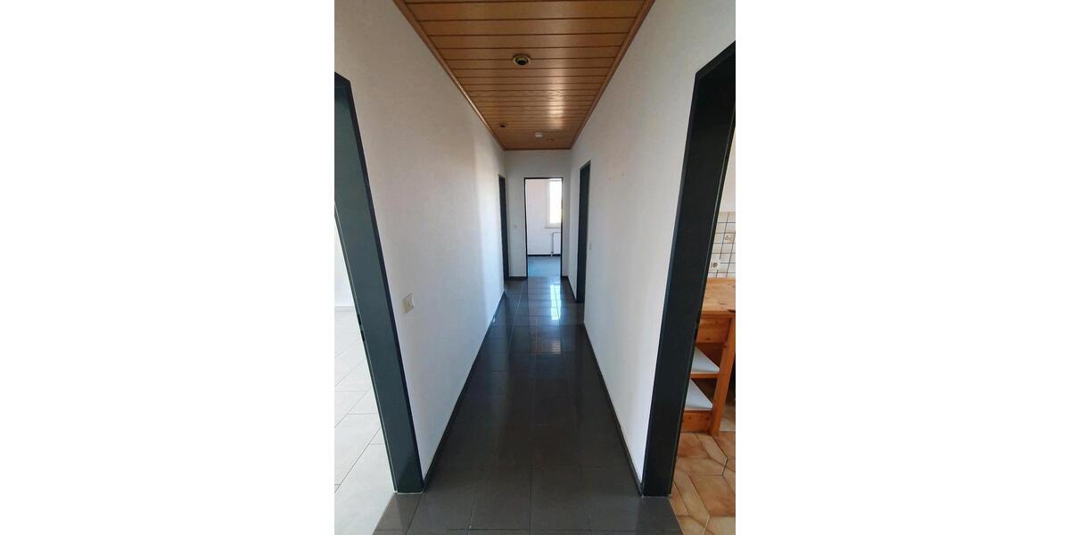 Dachgeschoßwohnung Salzgitter Ortschaft Südost - 3 Zimmer, 72 m&sup2;, 105.000&euro; | Angebot:19720758