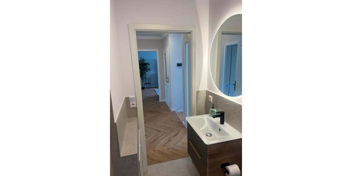 Etagenwohnung Braunschweig Lehndorf-Watenbüttel - 4 Zimmer, 150 m&sup2;, 2.700&euro; | Angebot:25948877