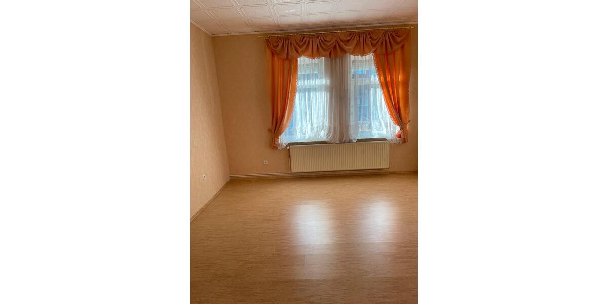 Etagenwohnung Wolfsburg Almke - 5 Zimmer, 145 m&sup2;, 1.200&euro; | Angebot:23876701