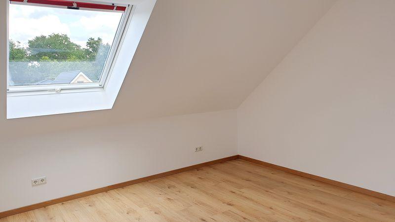 Dachgeschoßwohnung Wolfsburg Alt-Wolfsburg - 4 Zimmer, 103 m&sup2;, 980&euro; | Angebot:26136399