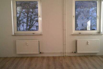 Wohnung Salzgitter Lebenstedt - 2 Zimmer, 50 m&sup2;, 294&euro; | Angebot:25822090