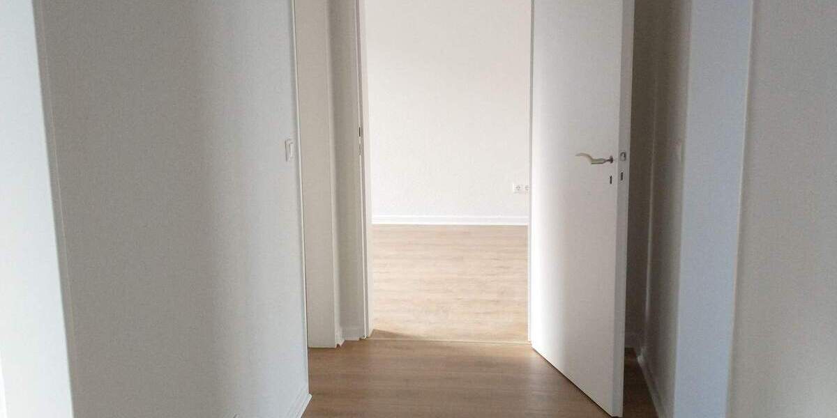 Etagenwohnung Salzgitter Lebenstedt - 3 Zimmer, 63 m&sup2;, 420&euro; | Angebot:22937577