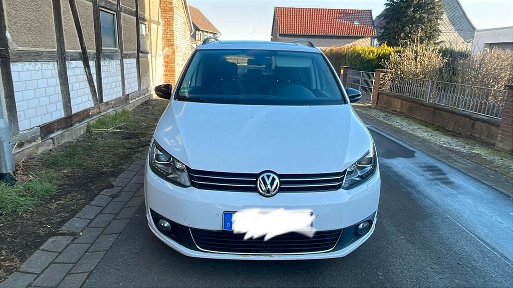 VW Touran 246.000 km 6.999 &euro; Braunschweig 38108