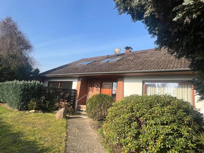 Ein- bis Zweifamilienhaus in Didderse 217m² 8 Zimmer 1000m² Grdst