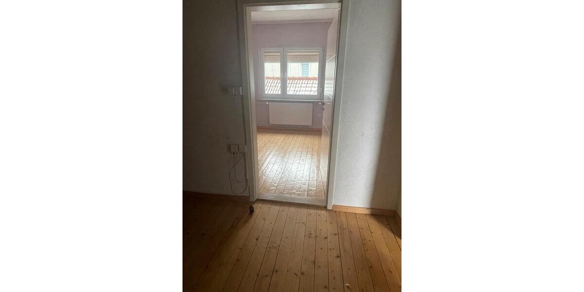 Terrassenwohnung Wolsdorf - 4 Zimmer, 100 m&sup2;, 900&euro; | Angebot:26388314