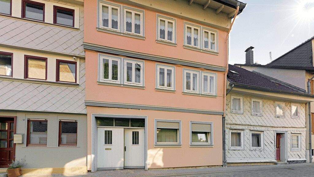 Mehrfamilienhaus, Wohnhaus Wolfenbüttel Stadtgebiet - 8 Zimmer, 172 m&sup2;, 295.000&euro; | Angebot:24775985