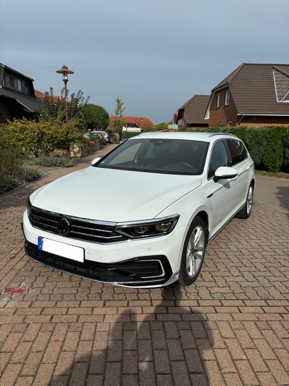 VW Passat 22.000 km 33.900 € Wolfsburg 38448