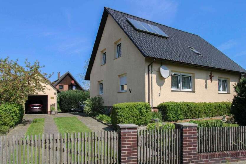 Haus zum Kaufen in Tiddische 299.000 € 140.7 m²