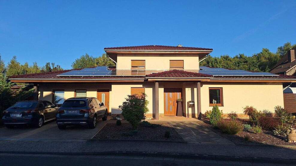 Haus mit Einliegerwohnung 8 zimmer