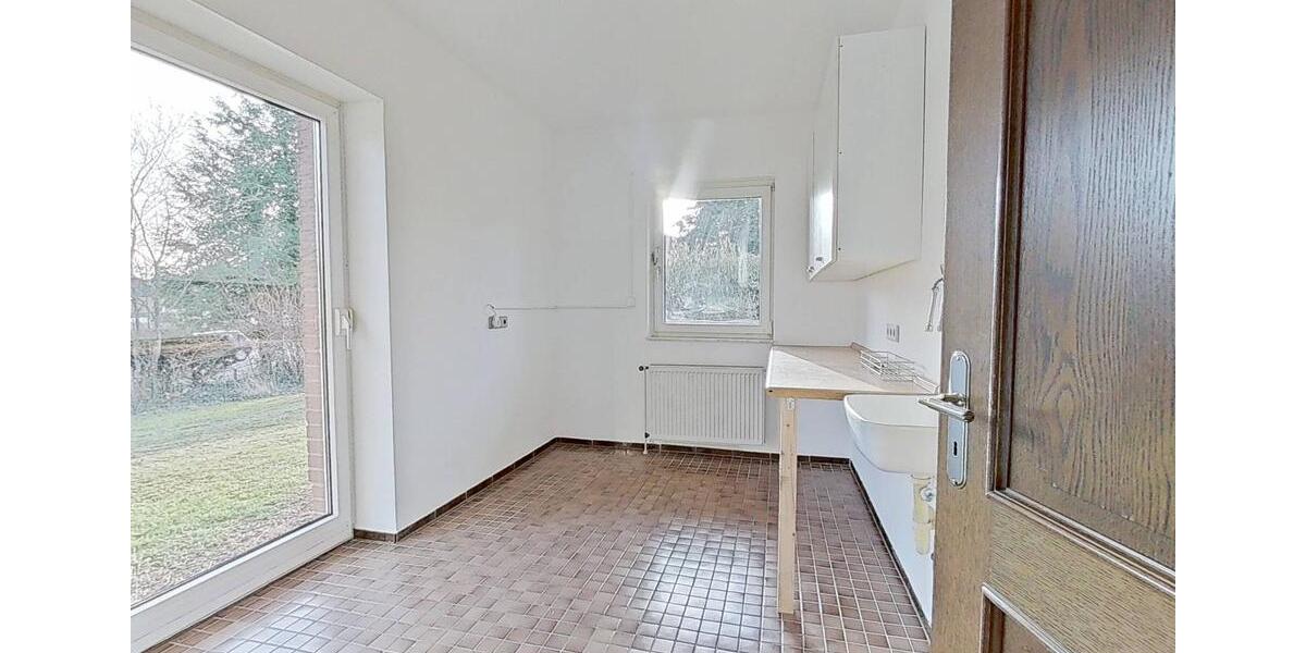 Erdgeschoßwohnung Braunschweig Südstadt- Rautheim- Mascherode - 3 Zimmer, 167 m&sup2;, 1.300&euro; | Angebot:25489021