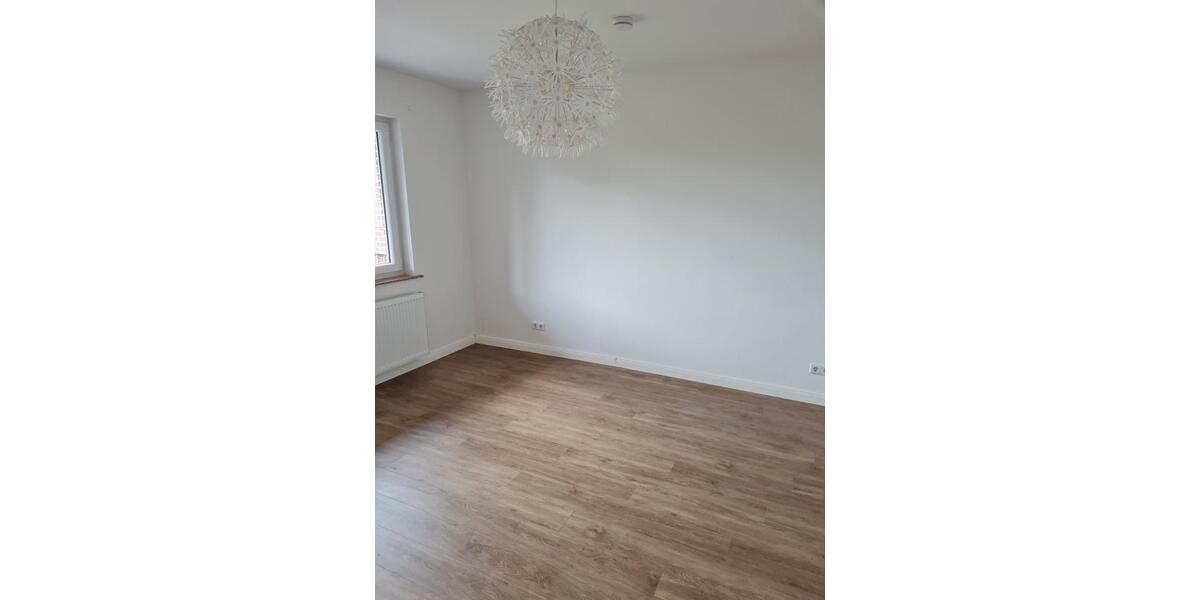Etagenwohnung Edemissen - 4 Zimmer, 86 m&sup2;, 750&euro; | Angebot:26349697