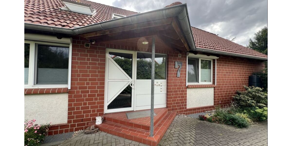 In ruhiger Lage - Dachgeschoßwohnung Wendeburg Wendeburg | Angebot:27230003