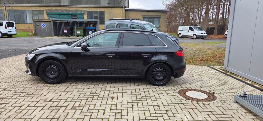 Audi A3 94.000 km 17.900 &euro; Braunschweig 38112
