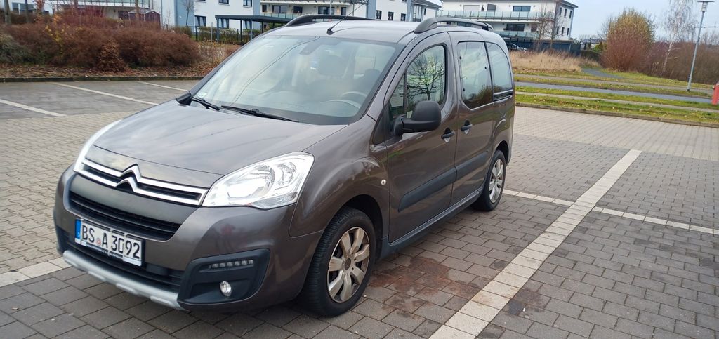 Citroen Berlingo 83.500 km 10.900 &euro; Braunschweig 38116