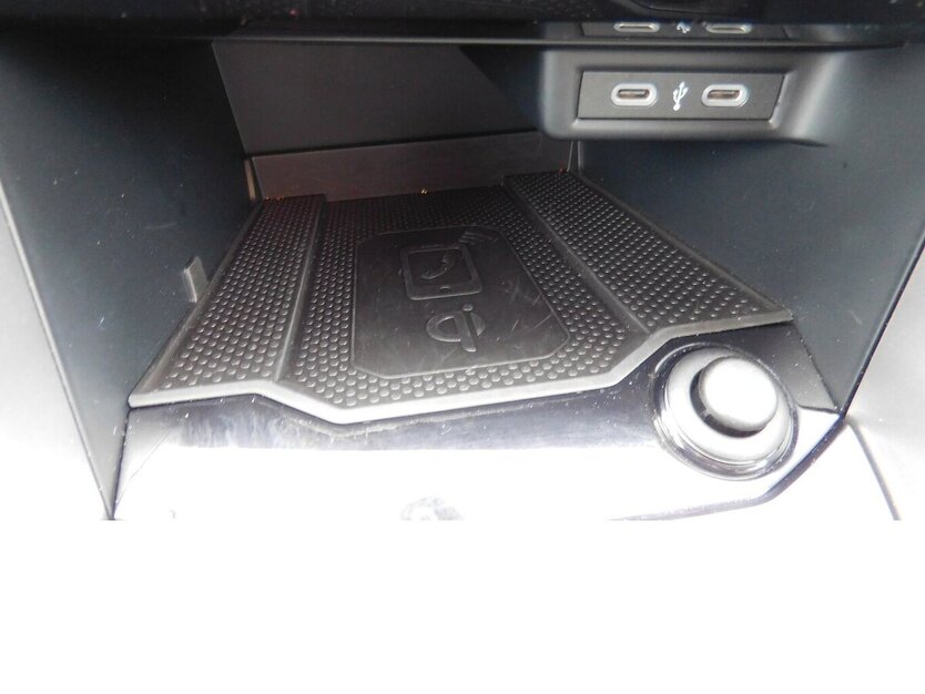 VW T-Roc 1.0 Life TSI BMT Navi Klima Alu 19.990 km 20.990 € Vordorf 38533