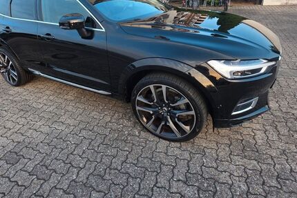 Volvo XC60 72.000 km 33.900 &euro; Gifhorn 38518