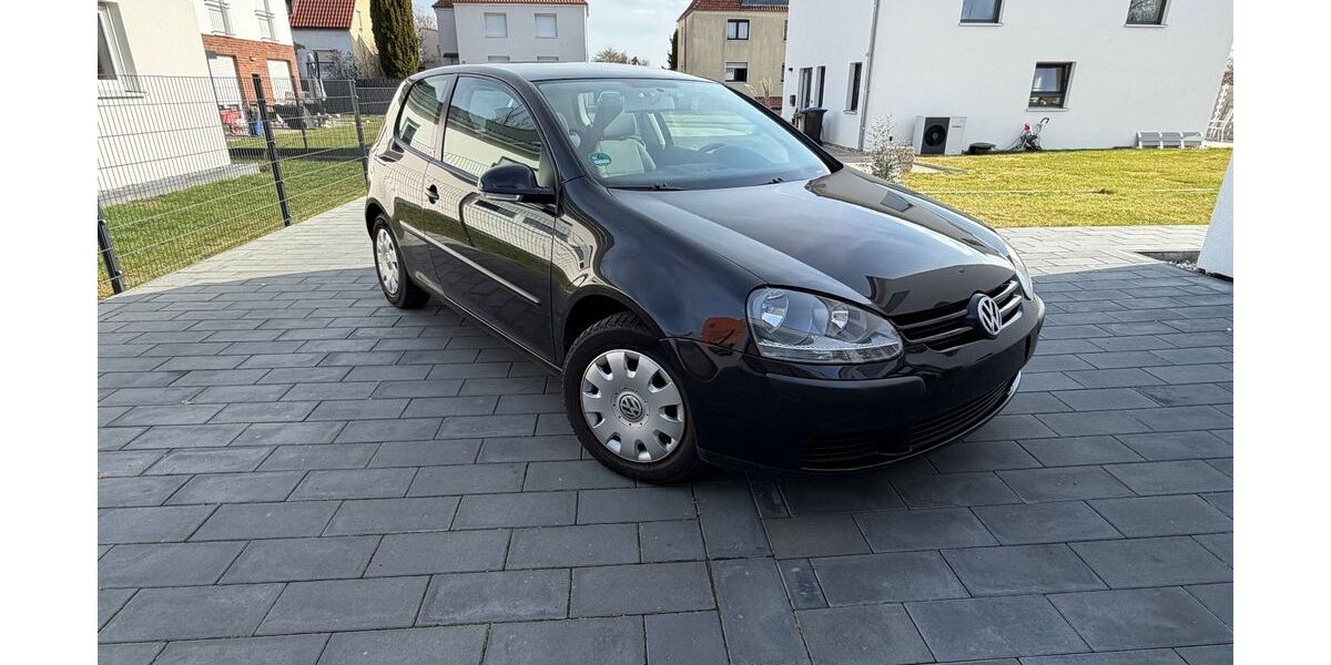 VW Golf 68.334 km 5.499 &euro; Ilsede 31246
