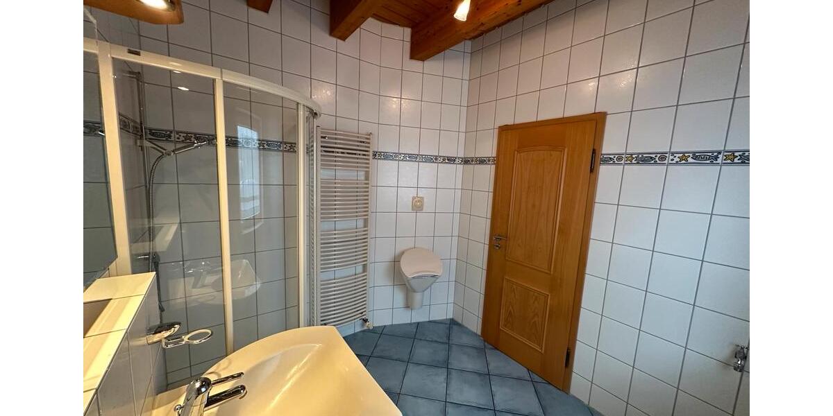 Doppelhaushälfte Rötgesbüttel - 4 Zimmer, 147 m&sup2;, 1.496&euro; | Angebot:25957149